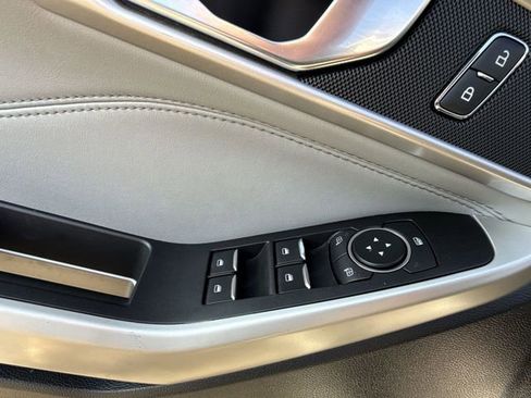 Used 2022 Ford Explorer XLT w/ Equipment Group 202A image 24