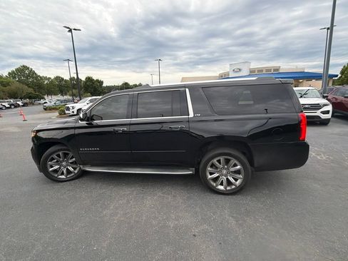 Used 2015 Chevrolet Suburban LTZ RWD image 20