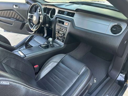 Used 2011 Ford Mustang Premium w/ 203A Rapid Spec Order Code image 31