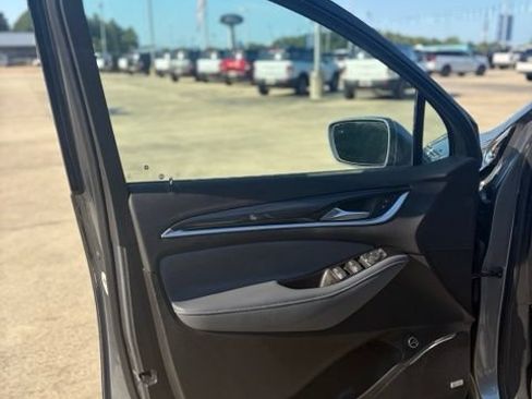 Used 2020 Buick Enclave Essence w/ Sound and Sites Package FWD image 26