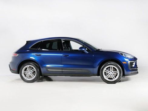 Certified 2023 Porsche Macan image 8