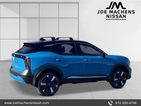 New 2026 Nissan Kicks SR image 5