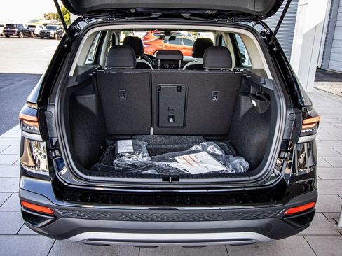 New 2026 Volkswagen Taos S image 15