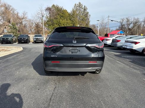 Used 2023 Honda HR-V Sport image 6