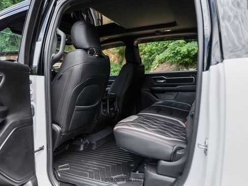 Used 2025 RAM 1500 Big Horn AWD/4WD image 28