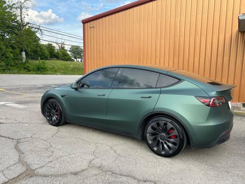 Used 2021 Tesla Model Y Performance AWD/4WD image 6