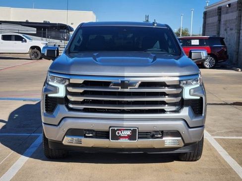 Used 2024 Chevrolet Silverado 1500 High Country w/ Technology Package image 11