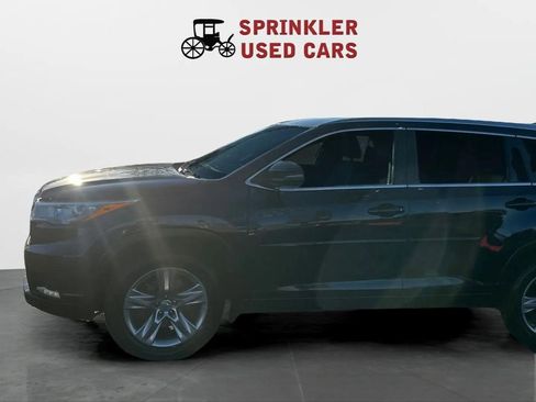 Used 2014 Toyota Highlander Limited w/ Driver Technology Package image 18