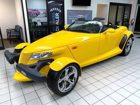 Used 2000 Plymouth Prowler image 3