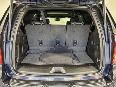 Used 2022 Chevrolet Tahoe LT w/ Luxury Package image 28