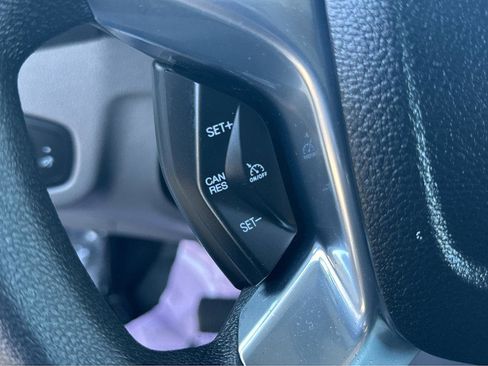 Used 2020 Ford Transit Connect XL image 30