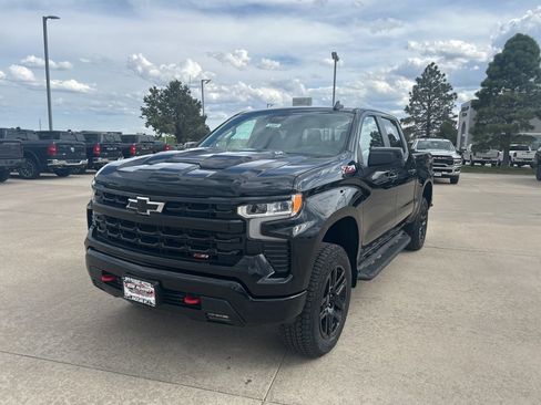 New 2026 Chevrolet Silverado 1500 LT Trail Boss w/ Convenience Package II AWD/4WD image 1
