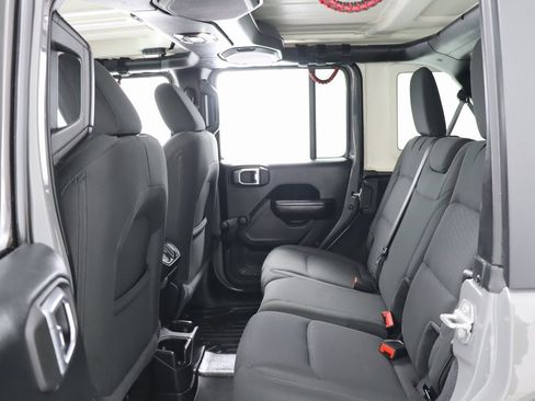 Used 2021 Jeep Wrangler Unlimited Sport image 27