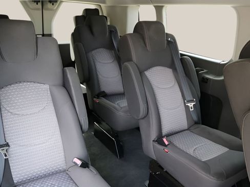 Used 2023 Ford Transit 350 XLT RWD image 19