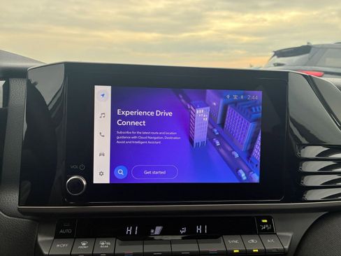 Used 2025 Toyota Camry LE image 21