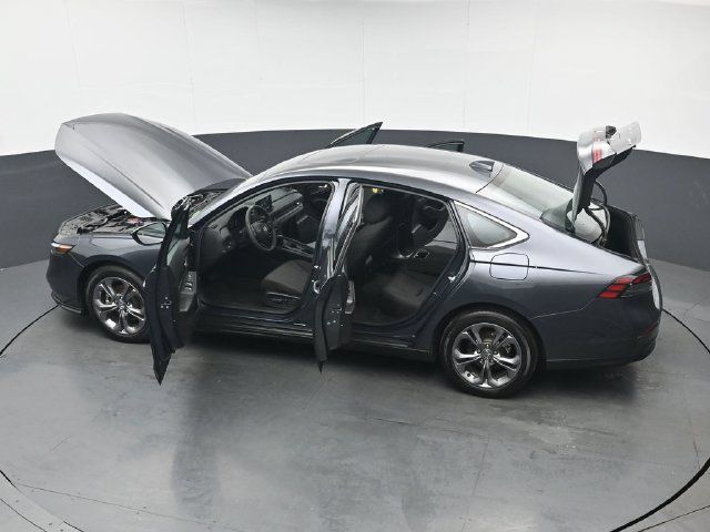 Used 2023 Honda Accord EX image 40