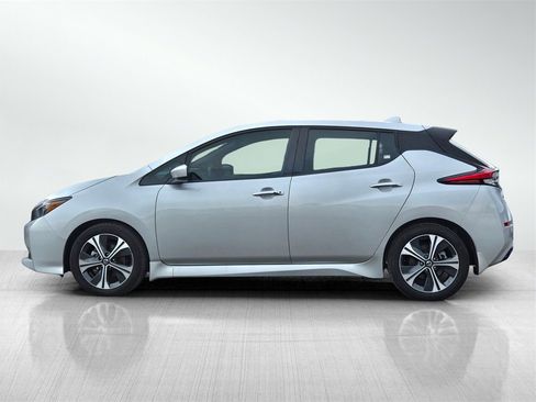 Used 2022 Nissan Leaf SV image 7