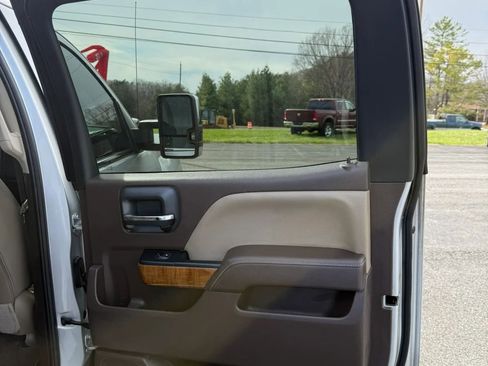 Used 2018 GMC Sierra 1500 SLT w/ SLT Premium Package image 32