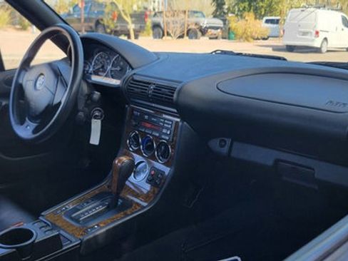 Used 2000 BMW Z3 2.5i image 19