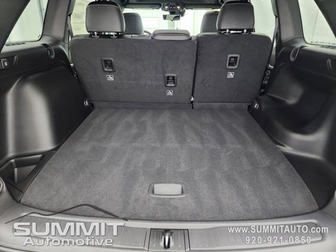 New 2025 Jeep Grand Cherokee Limited w/ Luxury Tech Group II image 32