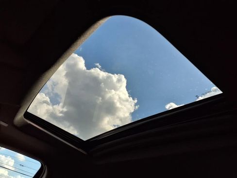 Used 2024 Chevrolet Silverado 1500 High Country w/ High Country Premium Package image 16