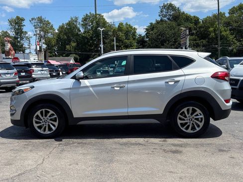 Used 2017 Hyundai Tucson SE w/ SE Popular Package 02 FWD image 5