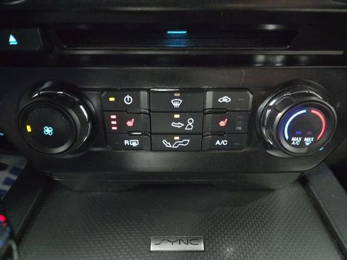 Used 2015 Ford F150 XLT w/ Equipment Group 302A Luxury image 18