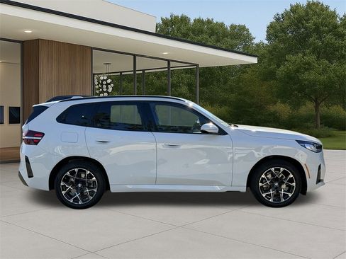 Used 2025 BMW X3 xDrive30i w/ M Sport Package image 6