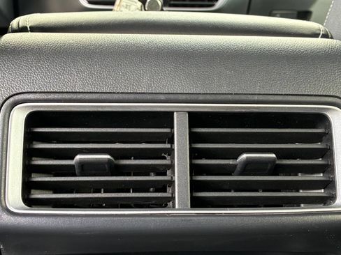 Used 2025 Volkswagen Atlas Cross Sport SE AWD/4WD image 24