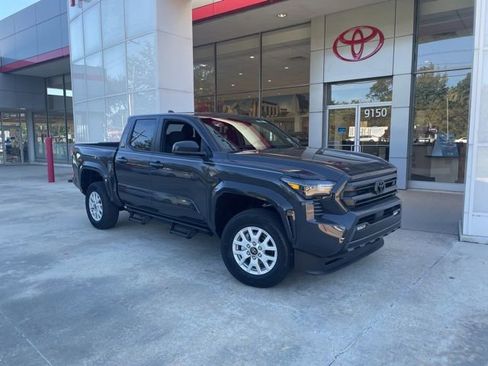 New 2025 Toyota Tacoma 2WD Double Cab image 3