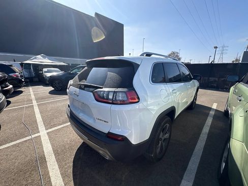 Used 2019 Jeep Cherokee Limited AWD/4WD image 7