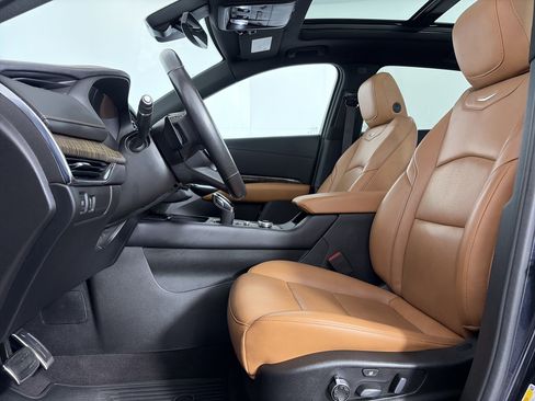 Certified 2023 Cadillac XT4 Sport AWD/4WD image 6