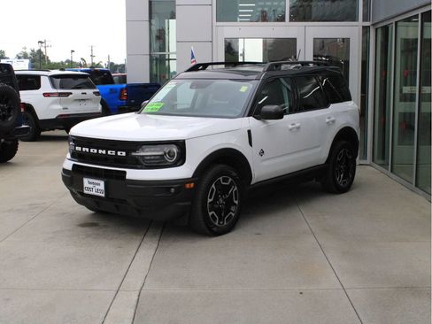 Used 2022 Ford Bronco Sport Outer Banks AWD/4WD image 3