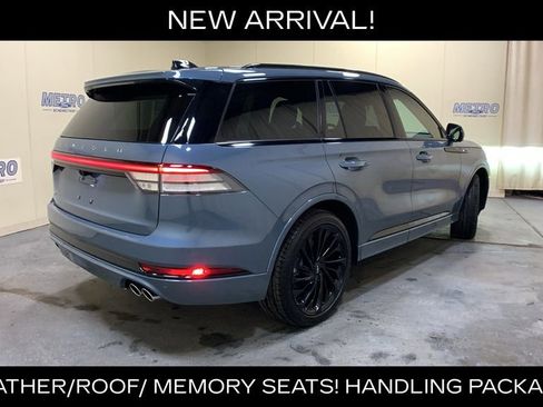 Used 2025 Lincoln Aviator Reserve w/ Equipment Group 201A AWD/4WD image 3