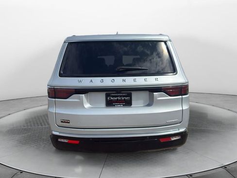 Used 2023 Jeep Wagoneer Series III w/ Preferred Equipment Group image 6