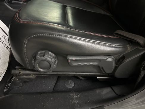 Used 2022 Jeep Wrangler Unlimited Rubicon w/ Cold Weather Group image 57