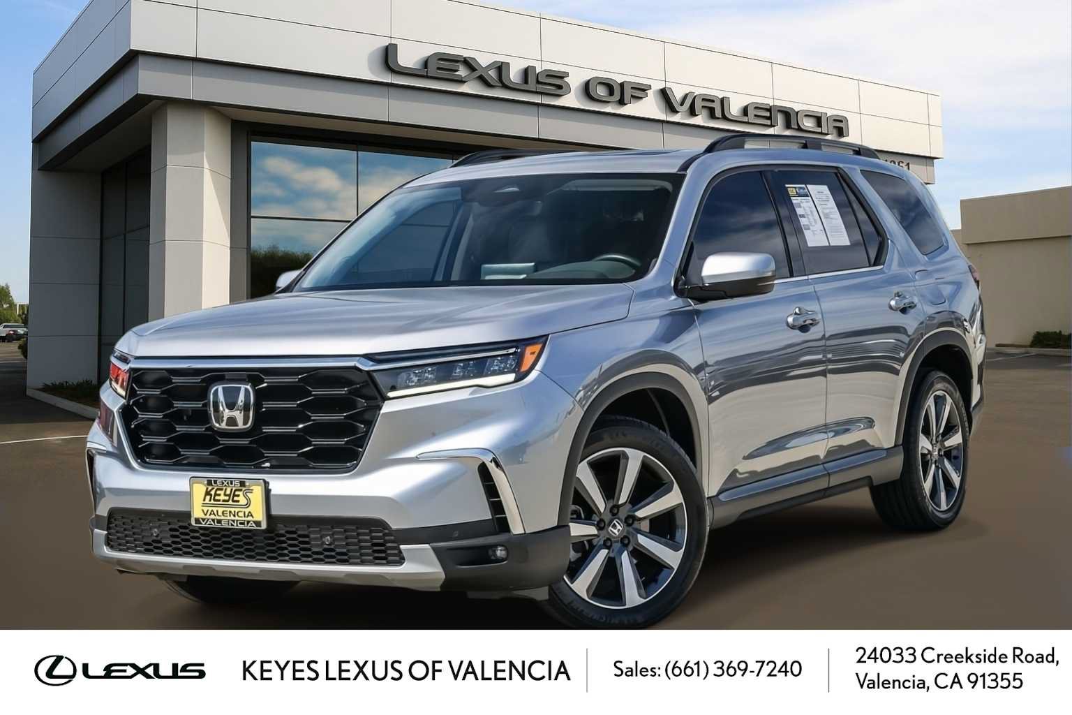 Used 2023 Honda Pilot Touring image 1