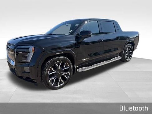 Used 2025 GMC Sierra EV Denali image 7
