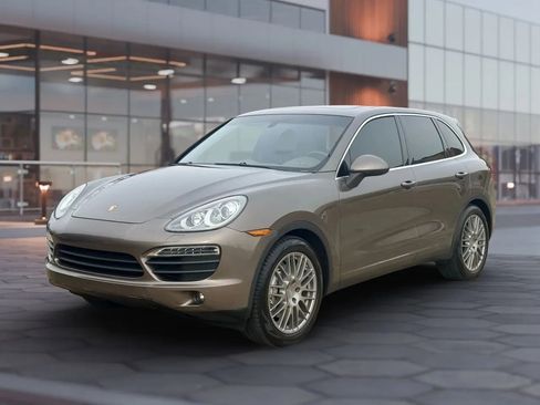 Used 2013 Porsche Cayenne S image 1