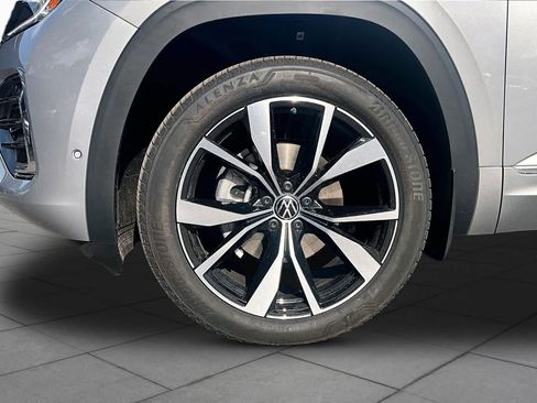 New 2026 Volkswagen Atlas Cross Sport SEL Premium R-Line AWD/4WD image 11