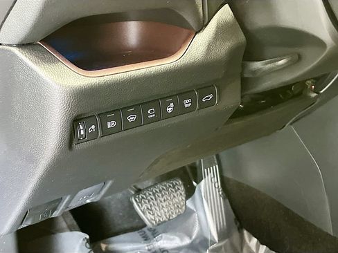 Used 2024 Toyota RAV4 Limited w/ Advanced Technology Package AWD/4WD image 10