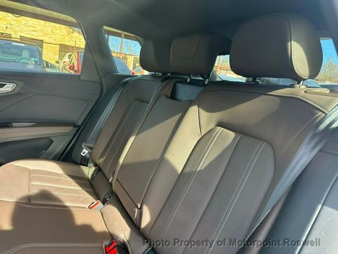 Used 2024 Audi Q4 e-tron Premium image 16