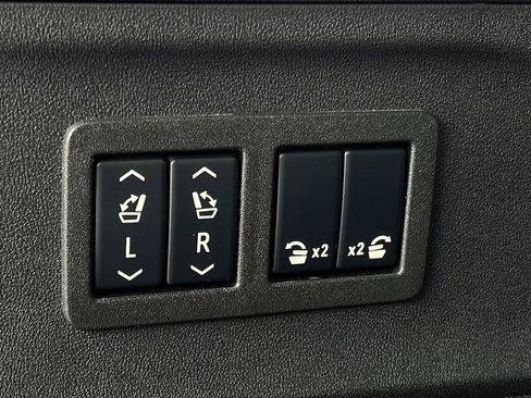 Used 2025 Cadillac Escalade IQ Luxury 2 image 56