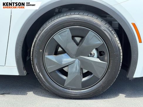 Used 2026 Toyota Prius LE FWD image 12