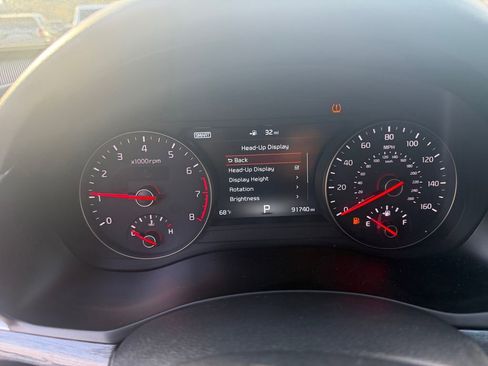 Used 2017 Kia Cadenza Limited image 28