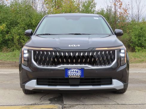 New 2026 Kia Carnival image 16