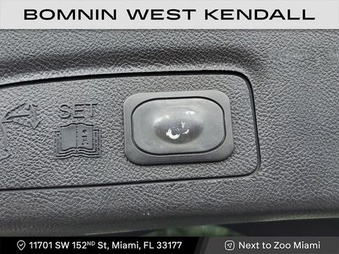 Used 2017 Lincoln MKC Reserve image 14