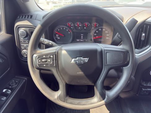 Used 2024 Chevrolet Silverado 1500 Custom Trail Boss AWD/4WD image 23