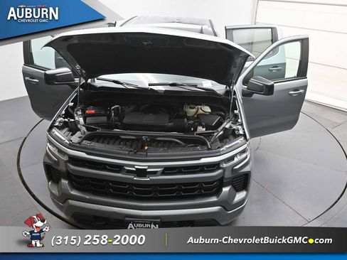 Used 2024 Chevrolet Silverado 1500 RST w/ Z71 Off-Road Package AWD/4WD image 36