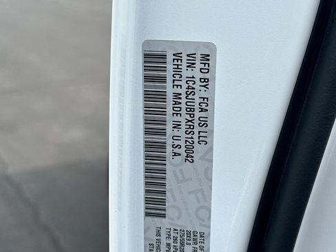 Used 2024 Jeep Wagoneer Series II w/ Flexible Seating Group RWD image 31